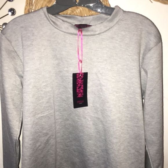 NWT missi grey sweatshirt size Medium - Picture 2 of 8
